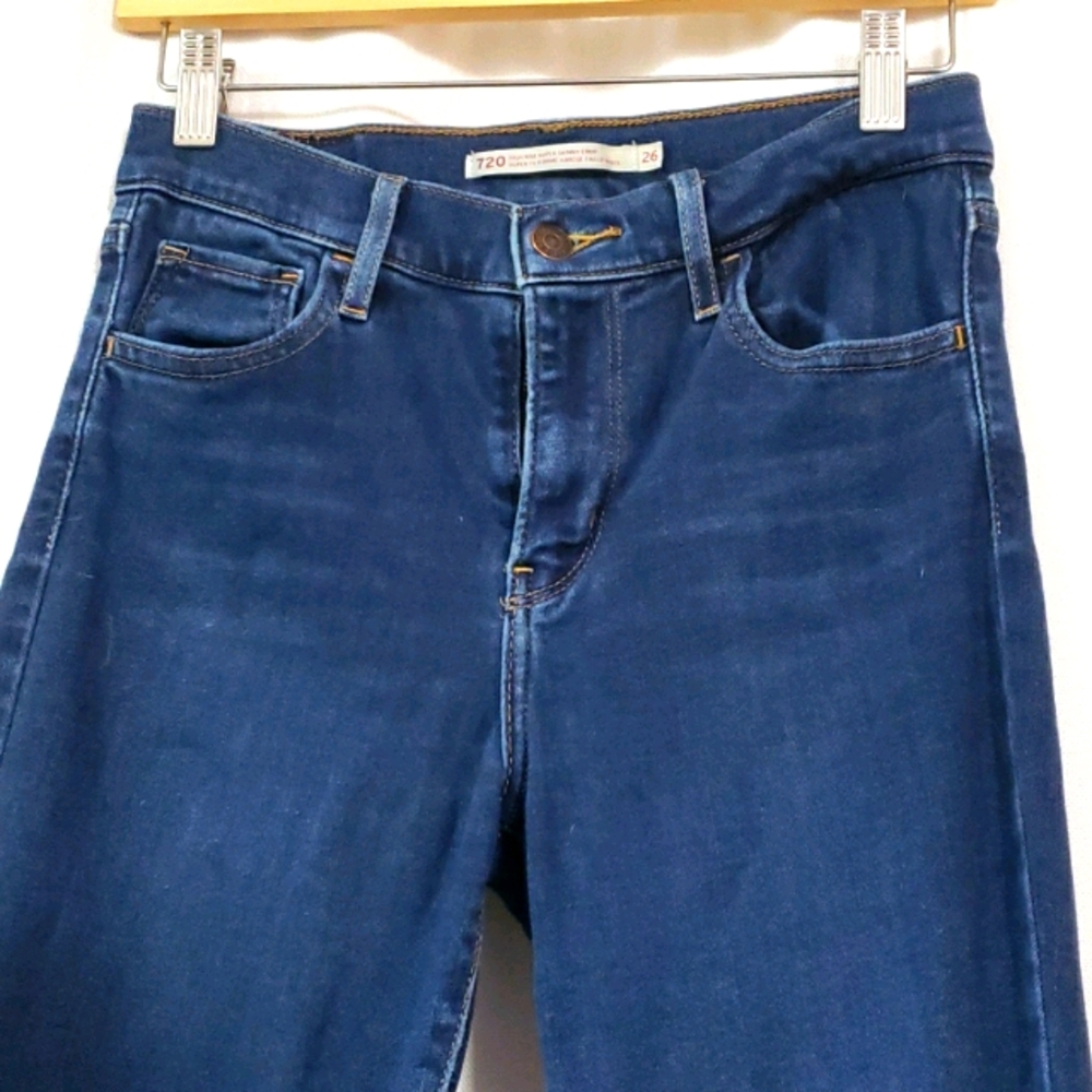 720 levis high rise super skinny crop